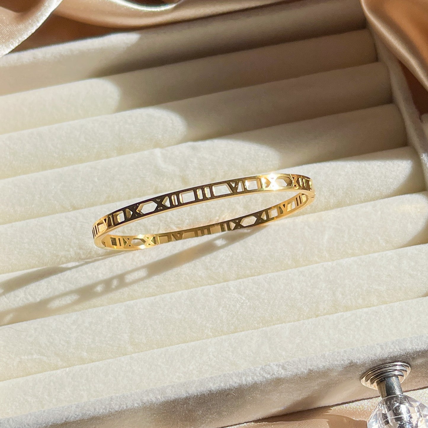 Roman Numerical Bracelet | 18K Gold Plated