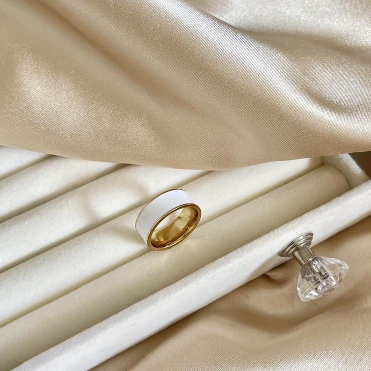 White Band Ring
